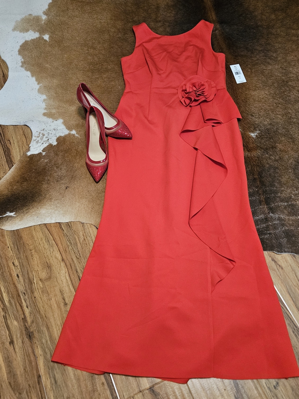 Nwt $129 Elegant Red Sleeveless Cascade Ruffle Dress with Floral Accent Sz 6